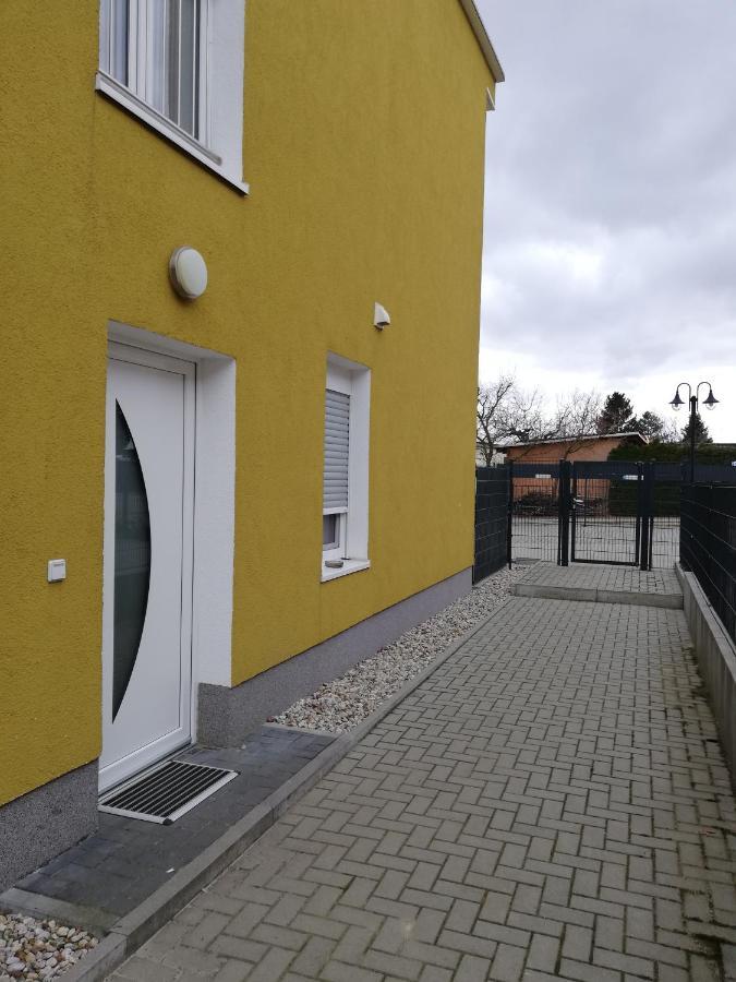 Apartmenthaus Mehrow Ahrensfelde Exterior foto